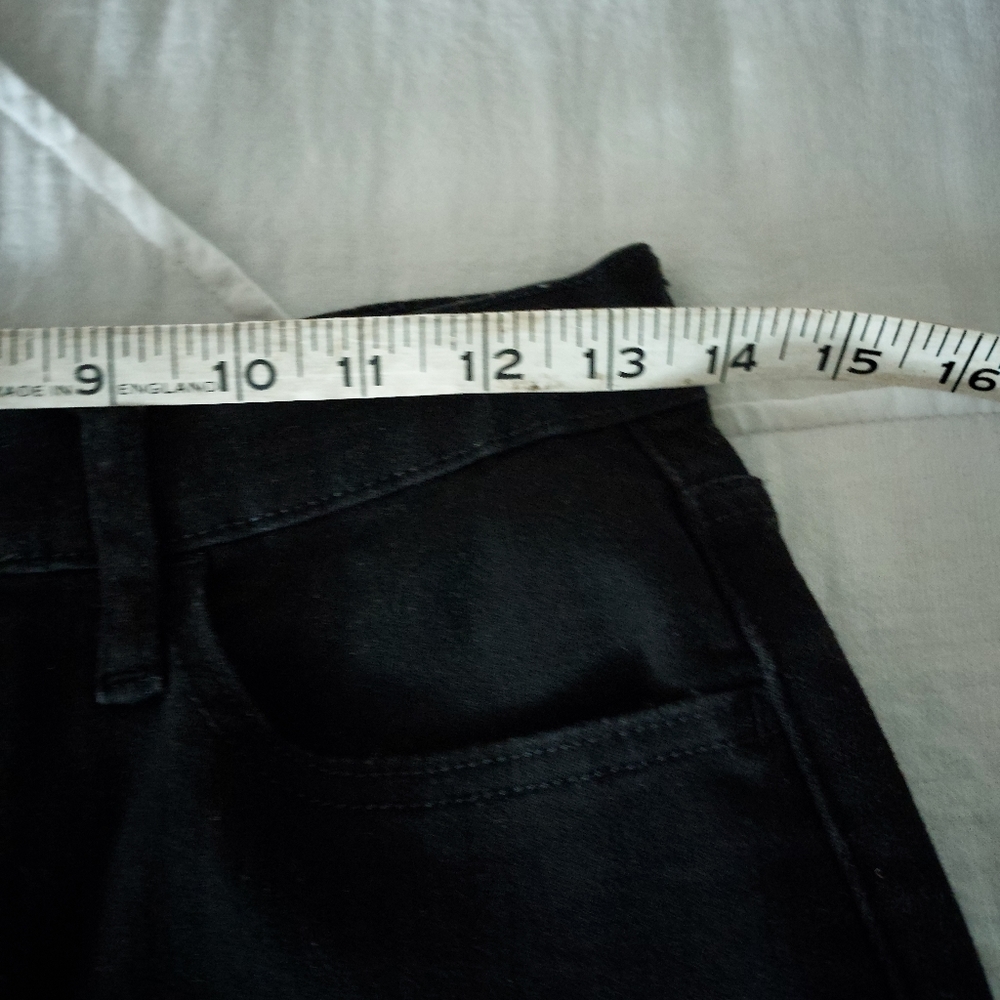 GAP Black Denim Skirt - Picture 3 of 9